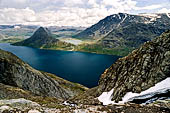 Parco Jotunheimen, Norvegia. il Knutsho oltre il Gjende